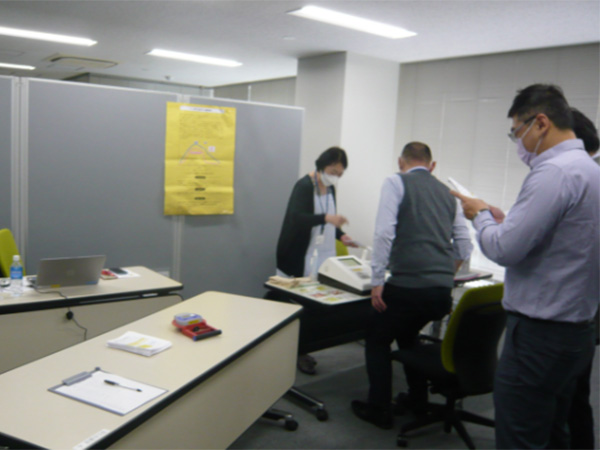 「骨健康度測定」の様子2